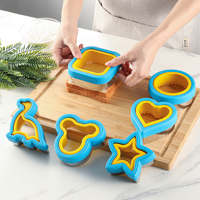 Sandwich cutting and sealing m - مراجعة Kitchen Gadgets Set وسعره