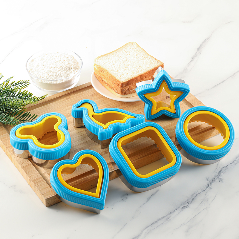 Sandwich cutting and sealing m - مراجعة Kitchen Gadgets Set وسعره