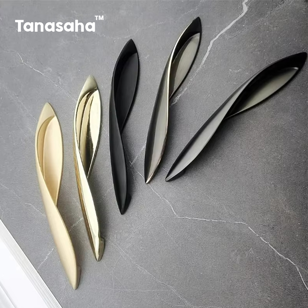 Handels for Kitchen Furniture  - مراجعة Kitchen Gadgets Cabinet وسعره