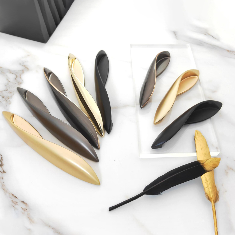 Handels for Kitchen Furniture  - مراجعة Kitchen Gadgets Cabinet وسعره